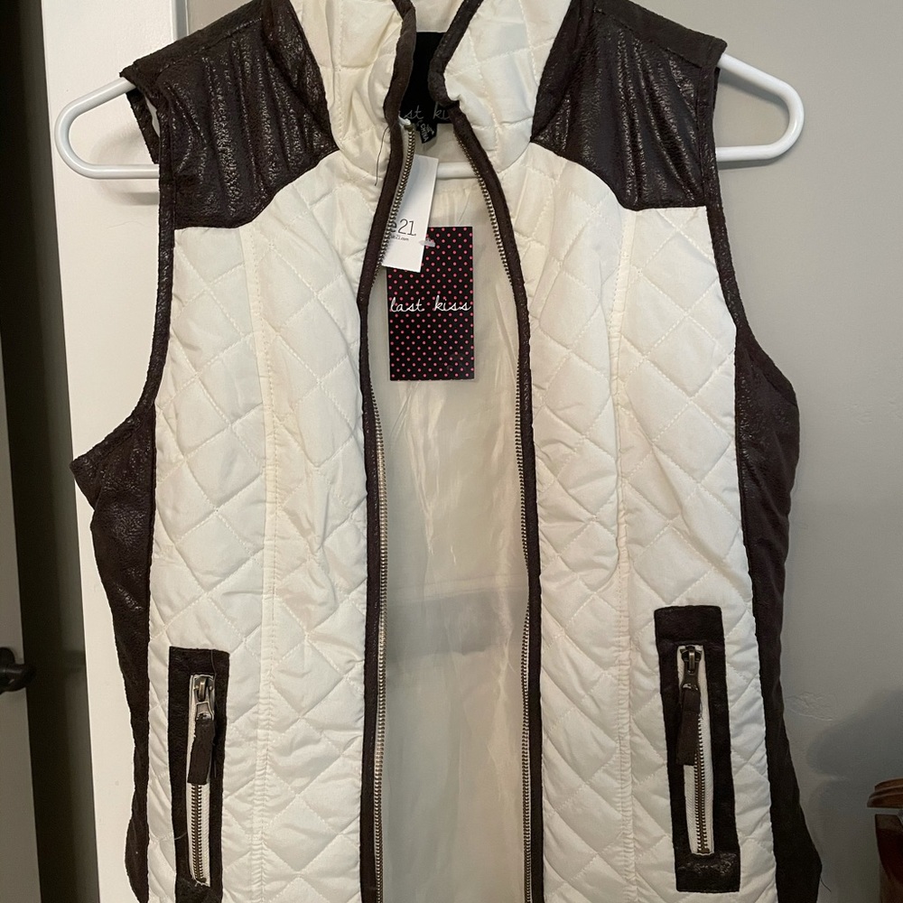 Rue 21 vest